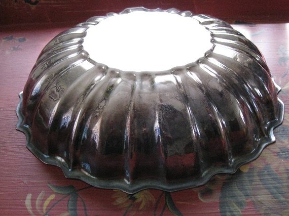 Vintage Scalloped Bowl